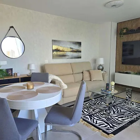 Apartment Elegant Duplex Penthouse Near The A116 *
