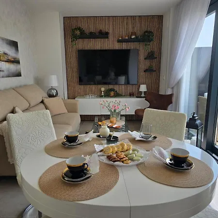 Apartment Elegant Duplex Penthouse Near The A116 Fuengirola