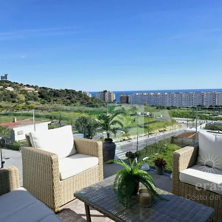Elegant Duplex Penthouse Near The A116 *