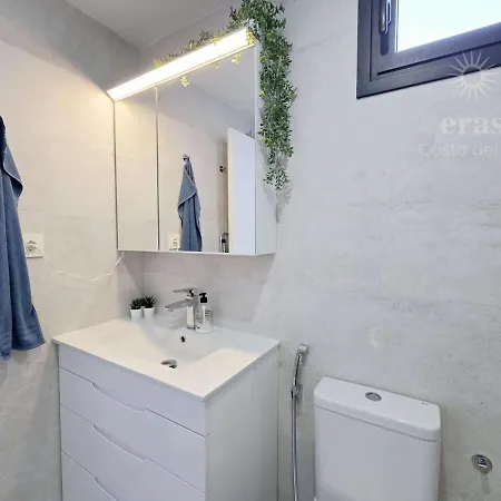 Apartment Elegant Duplex Penthouse Near The A116 Fuengirola