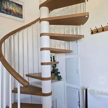 Apartment Elegant Duplex Penthouse Near The A116 *