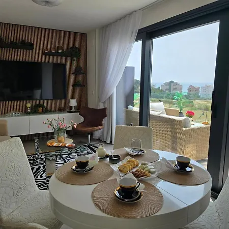 Elegant Duplex Penthouse Near The A116 Apartment *