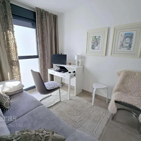 Apartment Elegant Duplex Penthouse Near The A116 *